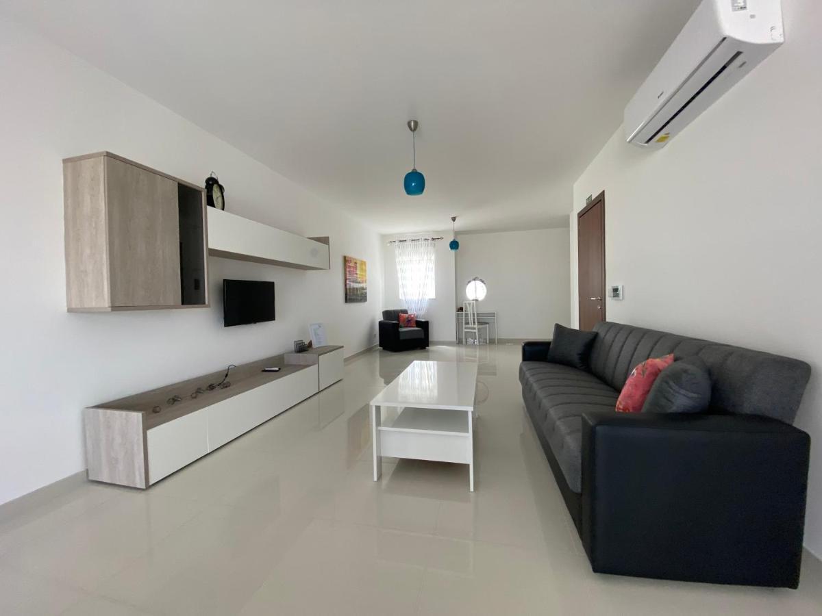 Sunshine Apartments Mellieha - Modern Three Bedroom Apartment - Apt No 2 Exterior foto